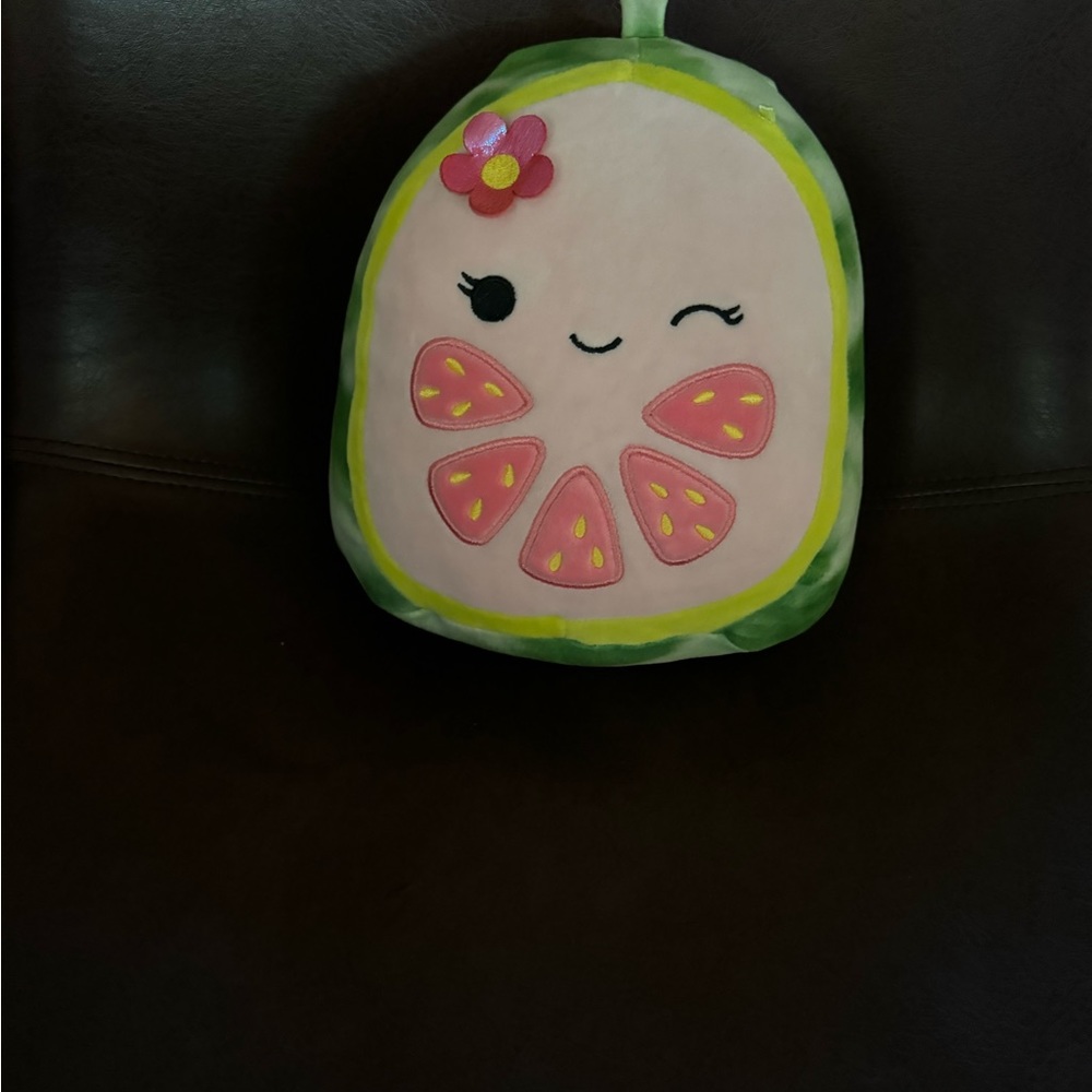 Lena de Guava squishmallow